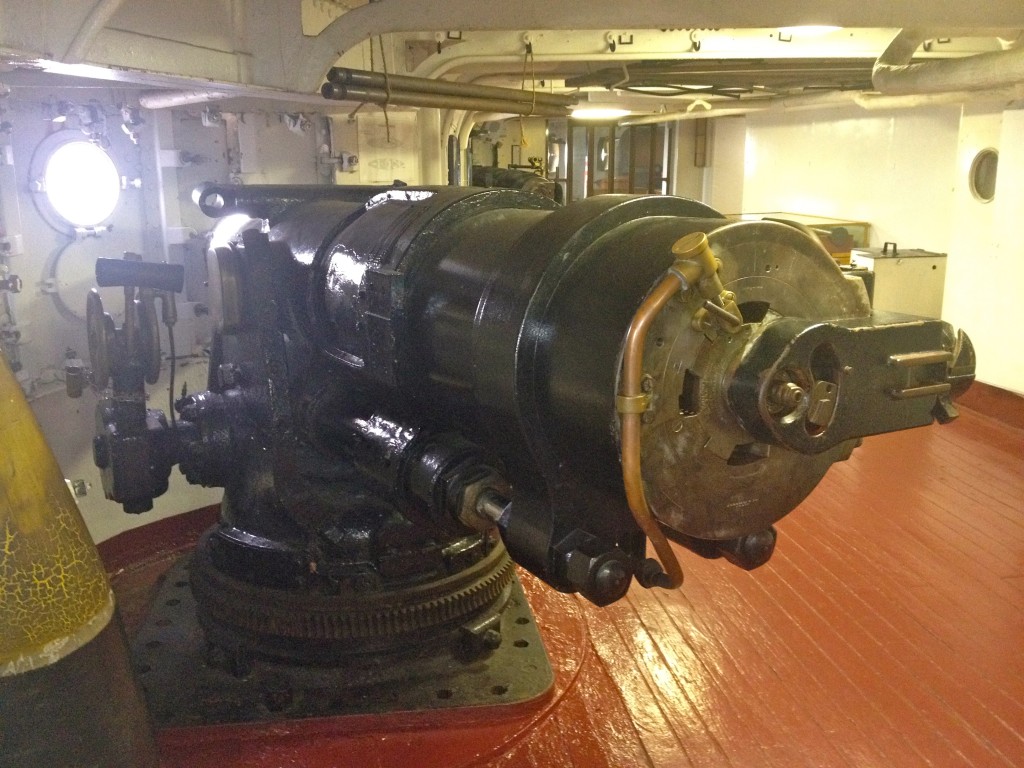 USS Olympia, 5in Guns