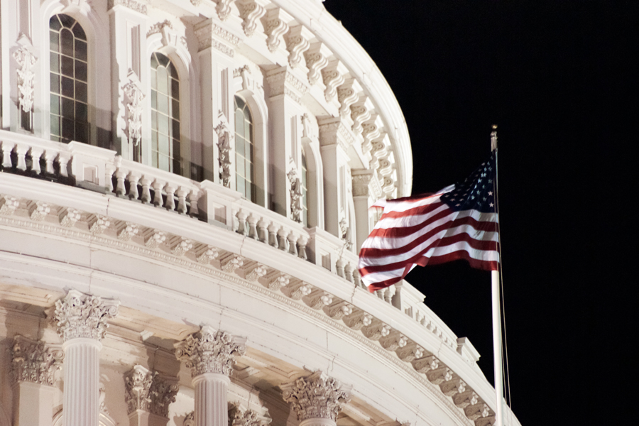 US Capitol w/ Flag